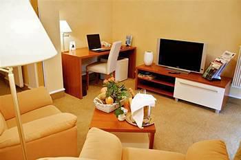 Monte-Nelly Hotel Bucharest Luaran gambar